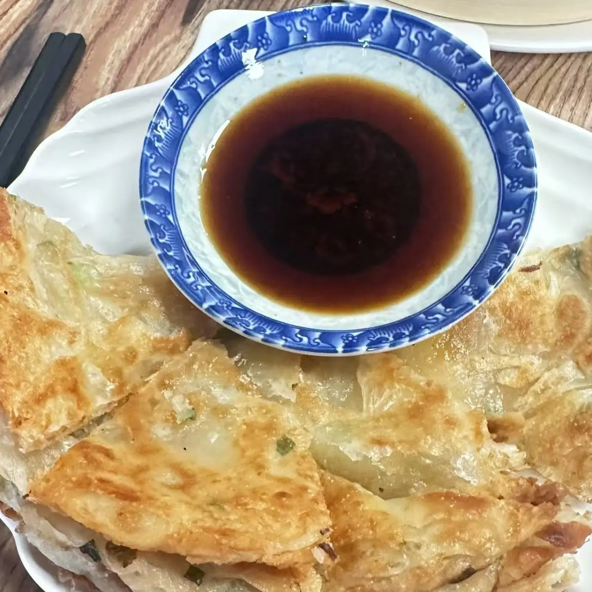 葱油饼 scallion pancake